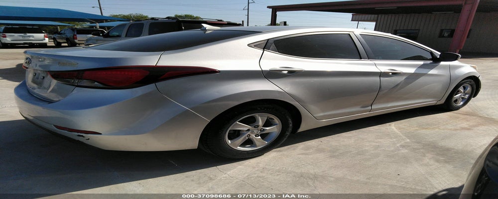 5NPDH4AE4FH600821 2015 HYUNDAI ELANTRA photo no. 4