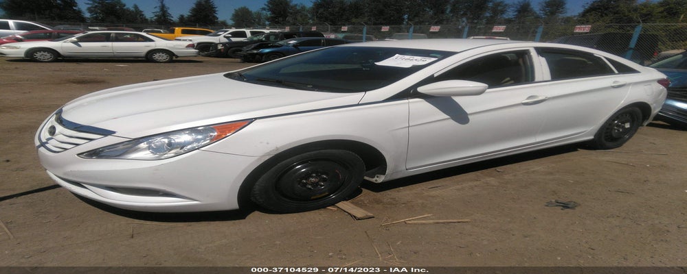 5NPEB4AC5DH744945 2013 HYUNDAI SONATA photo no. 2
