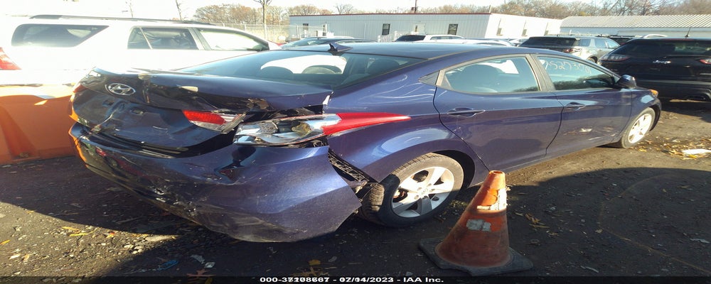 5NPDH4AE7DH267236 2013 HYUNDAI ELANTRA photo no. 4