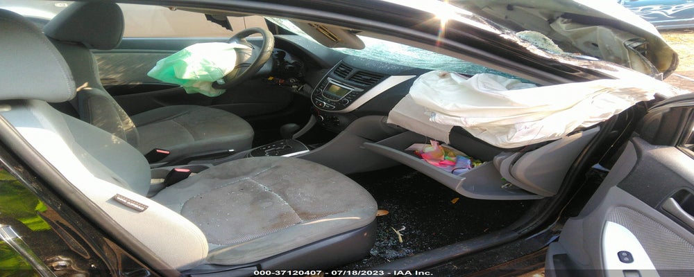 KMHCT4AE1DU443824 2013 HYUNDAI ACCENT photo no. 5