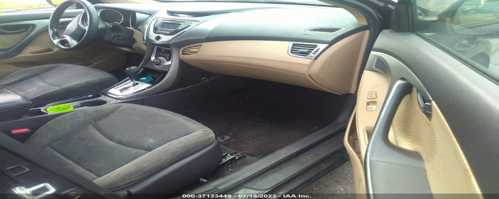 KMHDH4AE0BU104622 2011 HYUNDAI ELANTRA photo no. 5