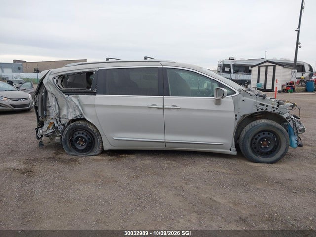 Продажа на аукционе авто 2019 Chrysler Pacifica Touring L, vin: 2C4RC1BG5KR698421, номер лота: 30032989