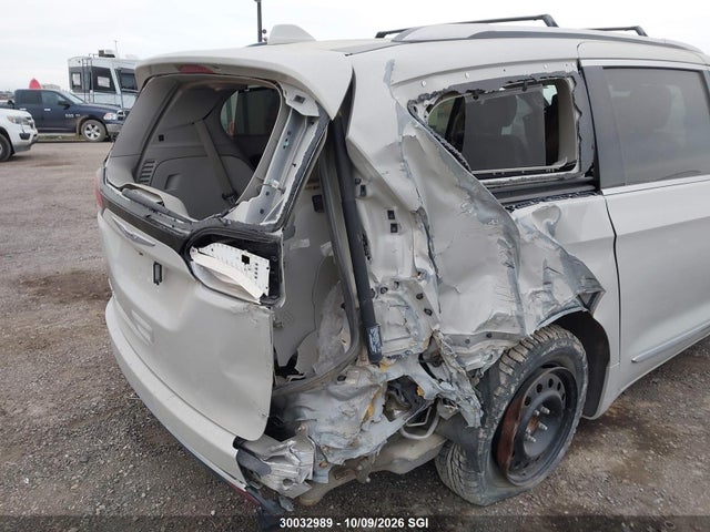 Продажа на аукционе авто 2019 Chrysler Pacifica Touring L, vin: 2C4RC1BG5KR698421, номер лота: 30032989