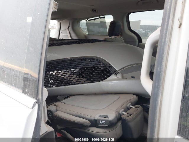 Продажа на аукционе авто 2019 Chrysler Pacifica Touring L, vin: 2C4RC1BG5KR698421, номер лота: 30032989