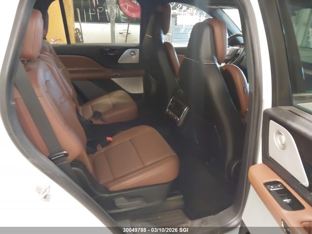 5LM5J7XC0PGL03138 Lincoln Aviator Reserve
