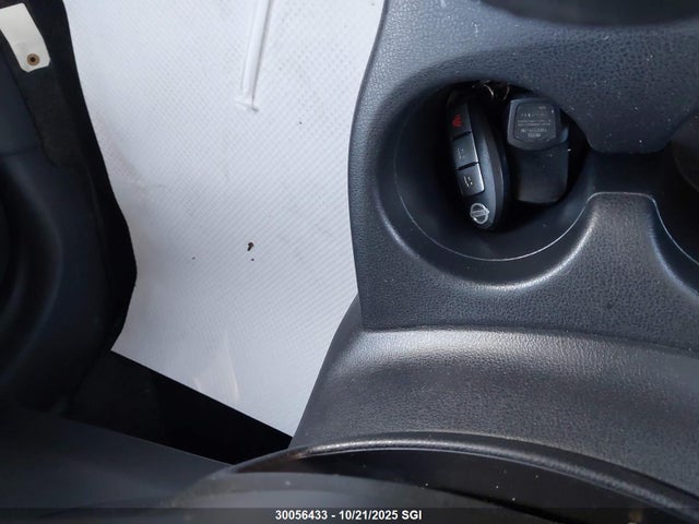 2015 Nissan Versa Note S/s Plus/sv/sl/sr მანქანა იყიდება აუქციონზე, vin: 3N1CE2CP3FL403097, აუქციონის ნომერი: 30056433