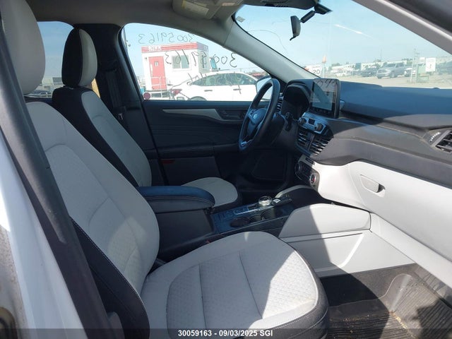 1FMCU9GN5RUA30037 Ford dragon gtdi