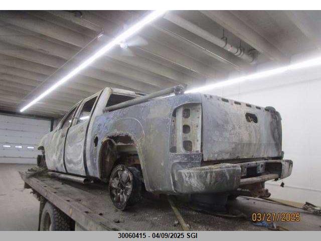 30060415 :رقم المزاد ، 3GTP2VE76DG325118 vin ، 2013 Gmc Sierra K1500 Sle مزاد بيع