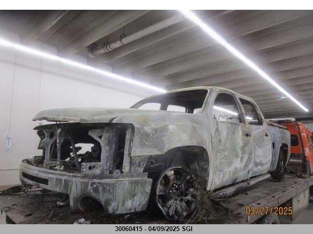 30060415 :رقم المزاد ، 3GTP2VE76DG325118 vin ، 2013 Gmc Sierra K1500 Sle مزاد بيع