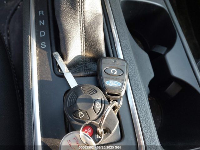 1FMCU9G99HUE41247 Ford 2017