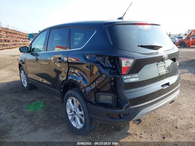 1FMCU9G99HUE41247 Ford 2017