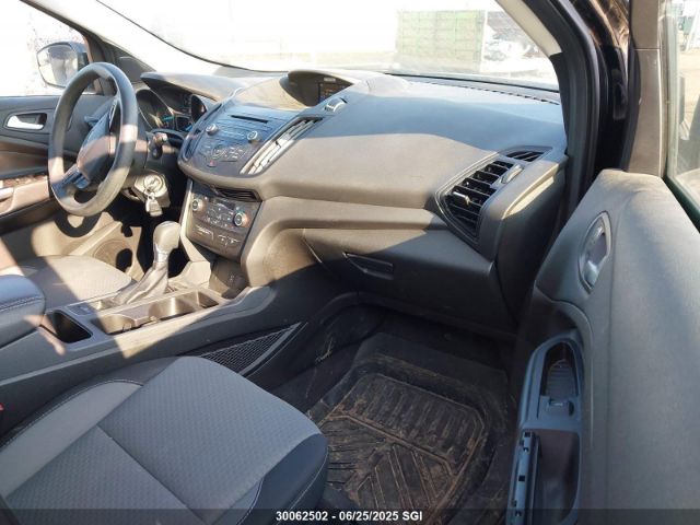 1FMCU9G99HUE41247 Ford 2017