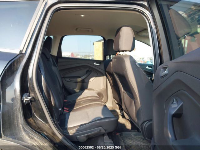 1FMCU9G99HUE41247 Ford 2017