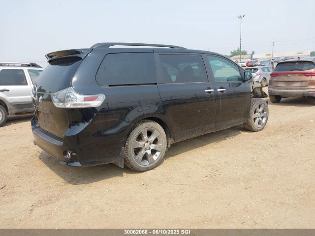 5TDXK3DC8FS551538 Toyota Sienna Sport