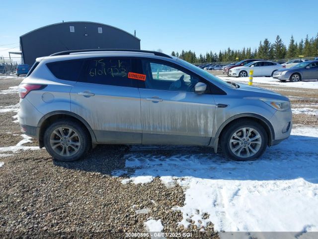 1FMCU9GD0HUA06220 Ford ESCAPE SE