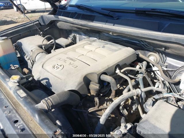 5TFUY5F18EX377116 Toyota Tundra Double Cab Sr/double Cab Sr5