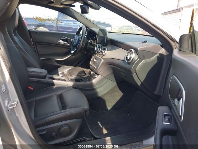 WDDSJ4GB5JN558098 Mercedes-Benz 2018