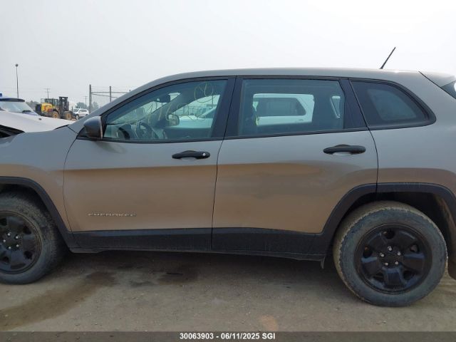 1C4PJMAB2GW306062 Jeep Cherokee Sport