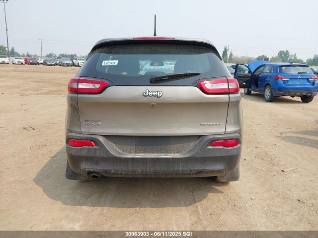 1C4PJMAB2GW306062 Jeep Cherokee Sport