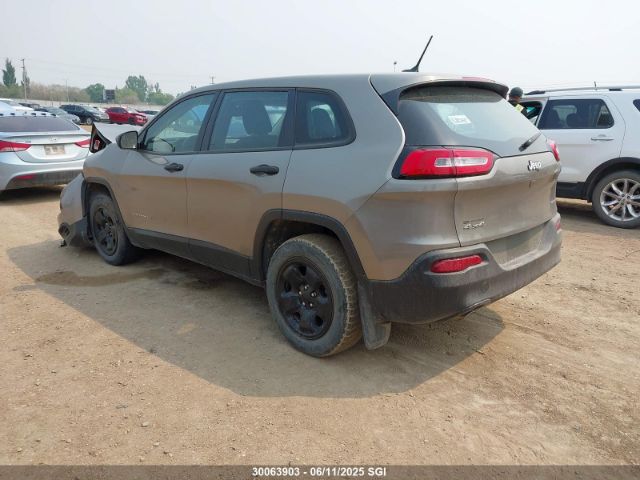 1C4PJMAB2GW306062 Jeep Cherokee Sport