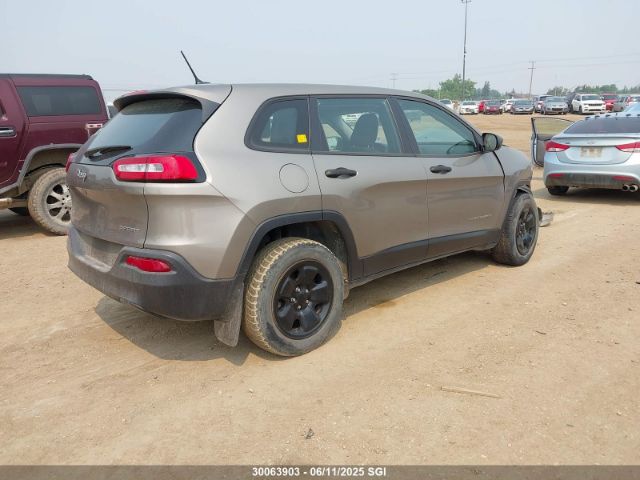 1C4PJMAB2GW306062 Jeep Cherokee Sport