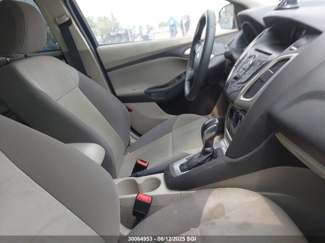 1FADP3F21EL290378 Ford FOCUS SE