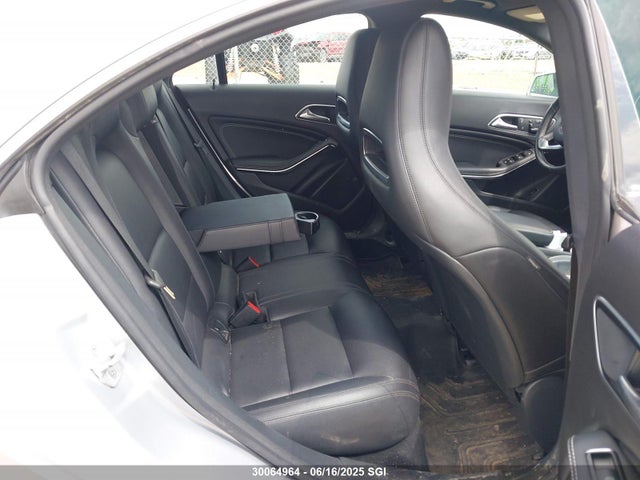 WDDSJ4GBXFN272416 Mercedes-Benz CLA 250 4MATIC