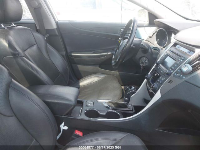 5NPEC4AC1EH821759 Hyundai gamma