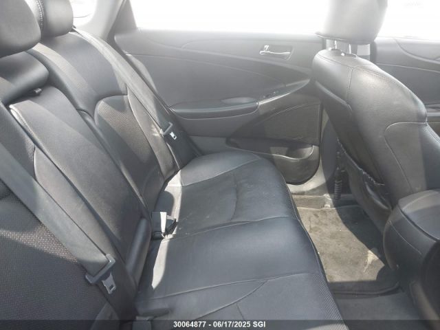 5NPEC4AC1EH821759 Hyundai gamma