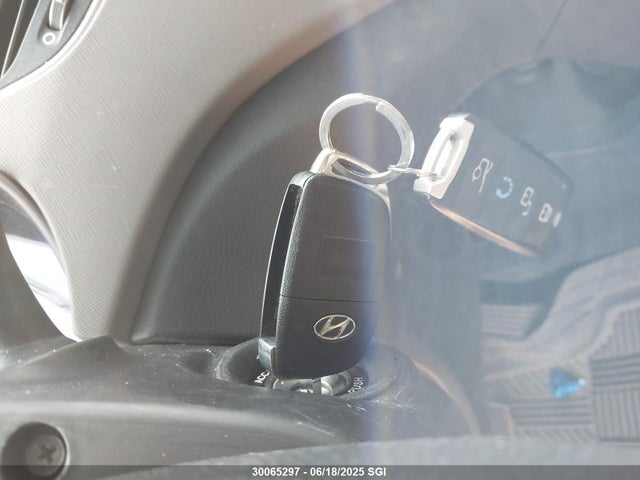 30065297 :رقم المزاد ، 5XYZUDLBXDG004539 vin ، 2013 Hyundai Santa Fe Sport مزاد بيع