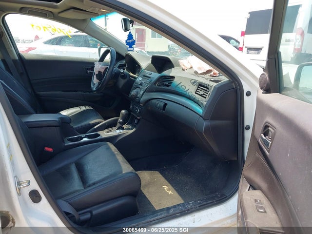 19VDE3F75EE400040 Acura lea2