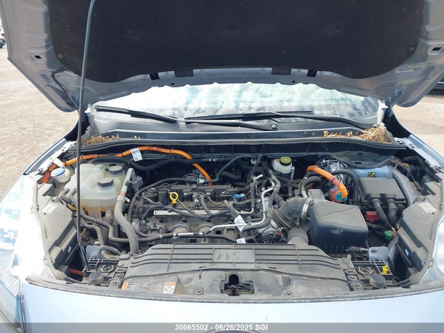 1FMCU9DZ9NUA99136 Ford hev/phev
