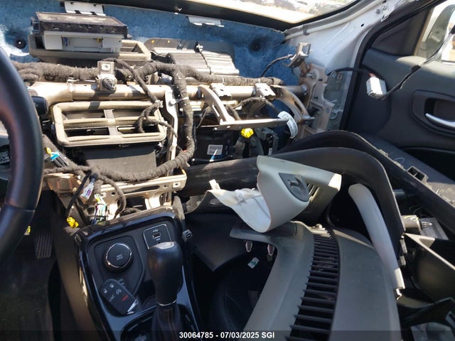 3C4NJDCB9JT107401 Jeep 2018