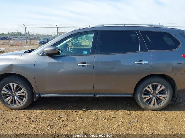 5N1DR2MM0HC643146 Nissan Pathfinder