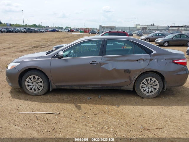 4T1BF1FK9HU716384 Toyota 2ar-fe