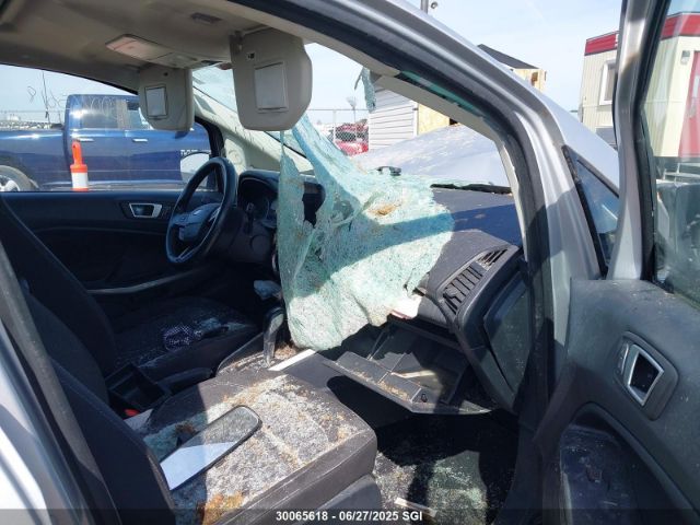 MAJ6S3GL5KC297179 Ford 2019