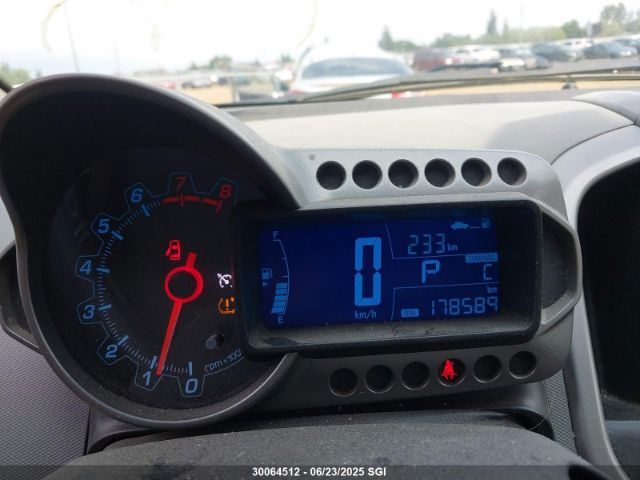 1G1JC6EH9E4139520 Chevrolet luw
