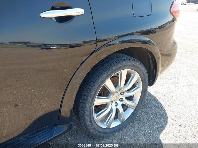 JN8AZ2NEXE9062281 Infiniti 2014