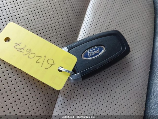 1FMCU9DZ1MUA44159 Ford hev/phev