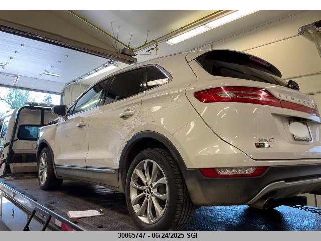 5LMCJ2A99FUJ33949 Lincoln MKC