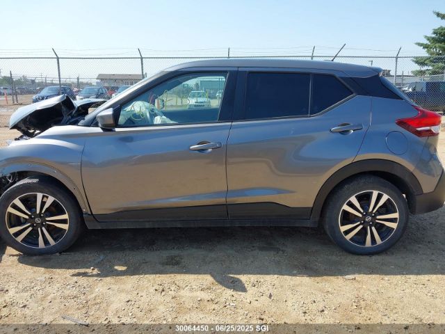 3N1CP5CU3KL499017 Nissan 2019