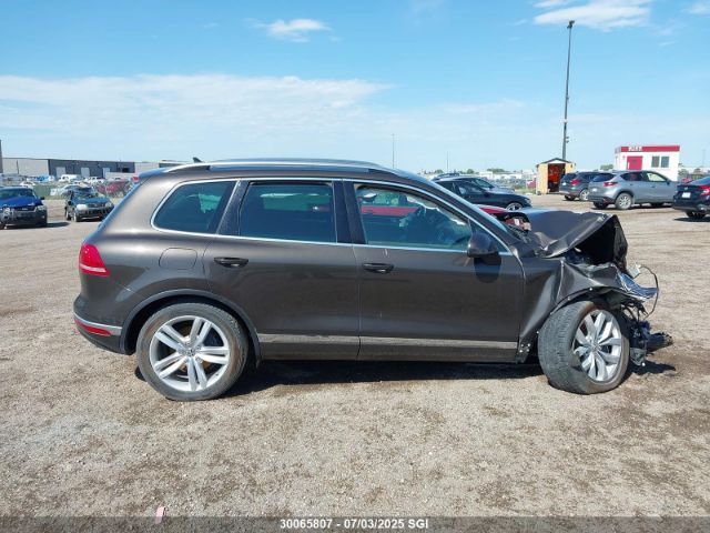 WVGEP9BP4FD005618 Volkswagen 2015
