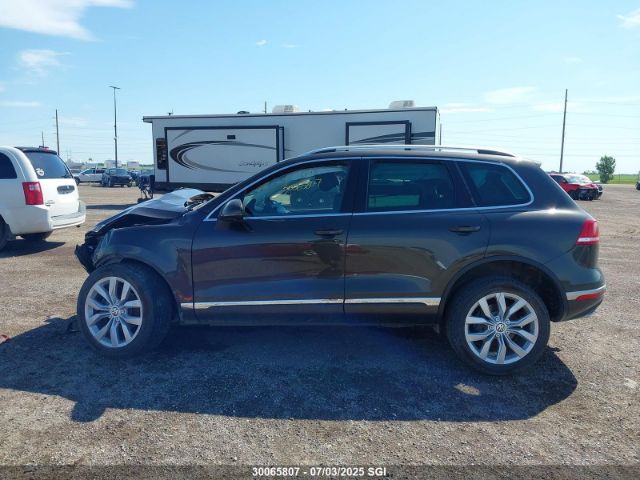 WVGEP9BP4FD005618 Volkswagen 2015