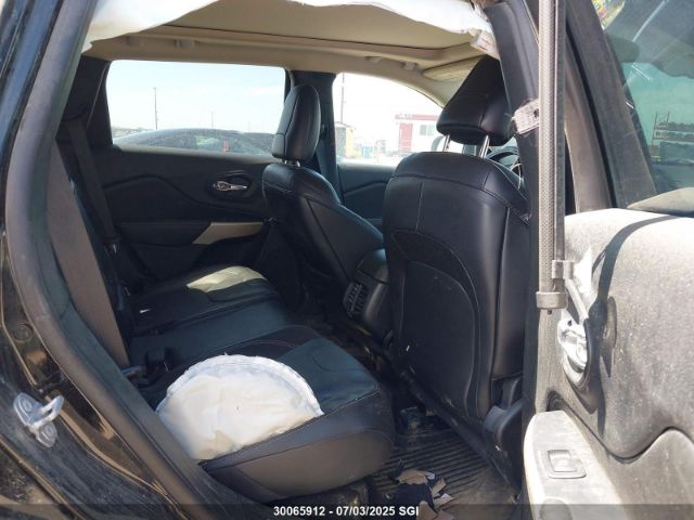 1C4PJMDS8HD216858 Jeep 2017
