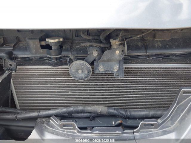 5N1AT2MV7FC807857 Nissan 2015