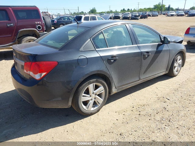 1G1P75SZ8E7240472 Chevrolet luz