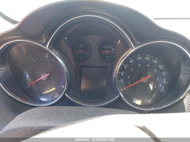 1G1P75SZ8E7240472 Chevrolet luz