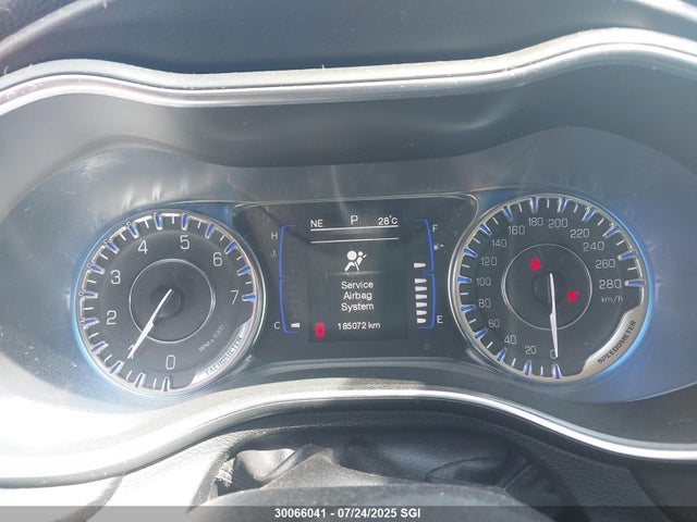 1C3CCCFB6FN645475 Chrysler 2015