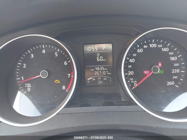 3VW267AJ3GM238372 Volkswagen 2016