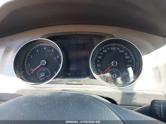 3VW217AU9HM060333 Volkswagen 1.8 tsi